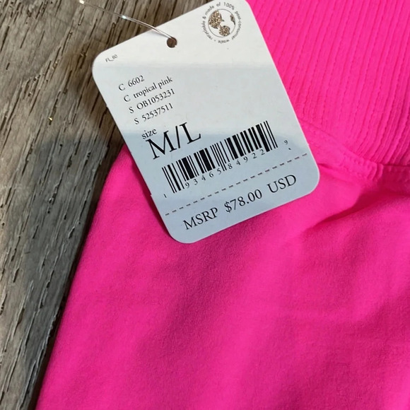 Free People Movement Good Karma Barbie Core Tropical Pink 7/8 Leggings - Picture 5 of 7